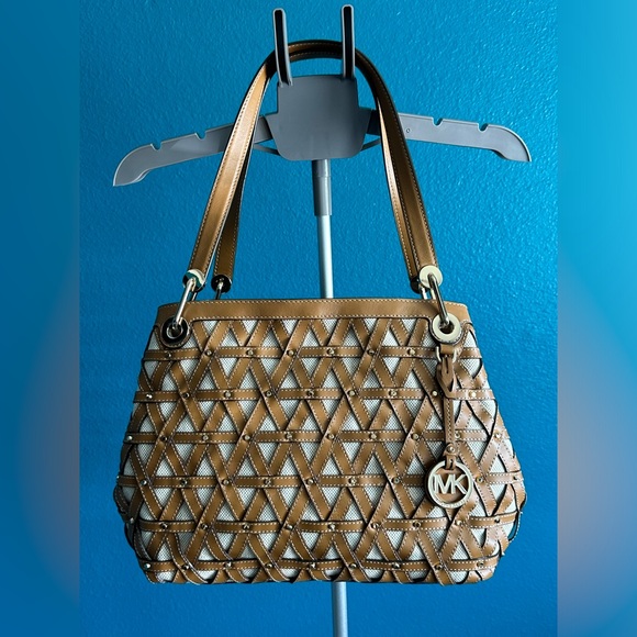 Michael Kors RAVEN Studded Woven Leather Large Shoulder Bag Tote - Picture 6 of 16